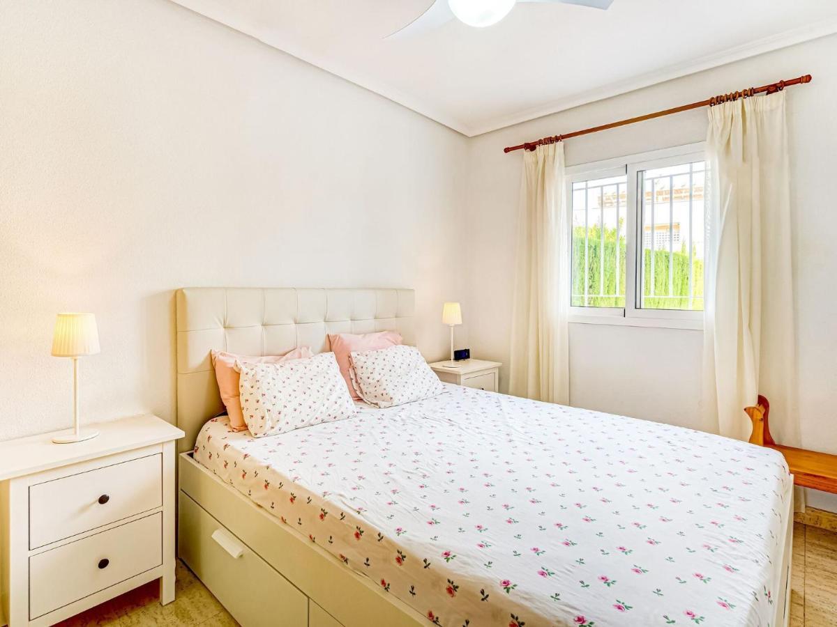 Belvilla By Oyo Lovely Bungalow With Swimming Pool Orihuela Exteriér fotografie